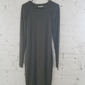 Fitted maternity dress